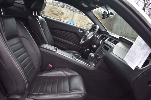 Used 2011 Ford Mustang GT Premium image 14