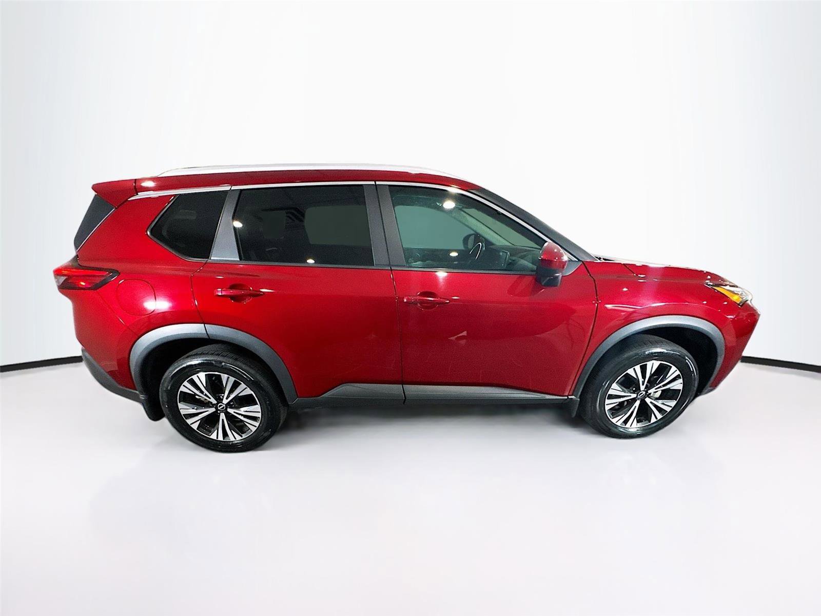 Used 2023 Nissan Rogue SV w/ SV Premium B Package image 33