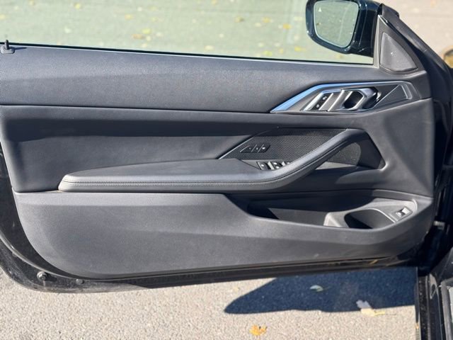 Used 2021 BMW 430i Convertible image 10