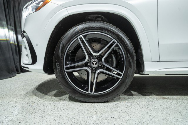 New 2026 Mercedes-Benz GLS 450 4MATIC image 6