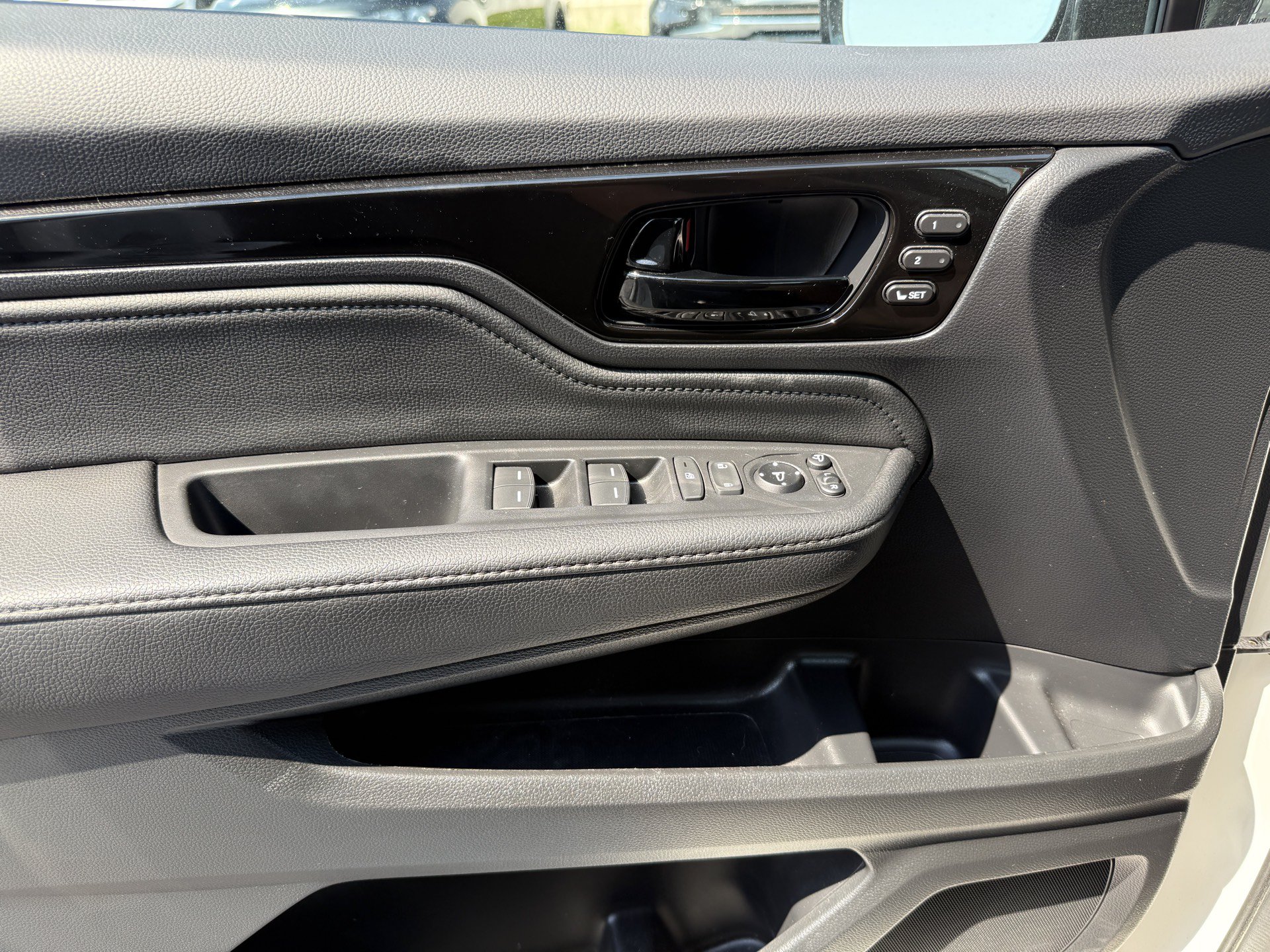Used 2026 Honda Odyssey Elite image 40