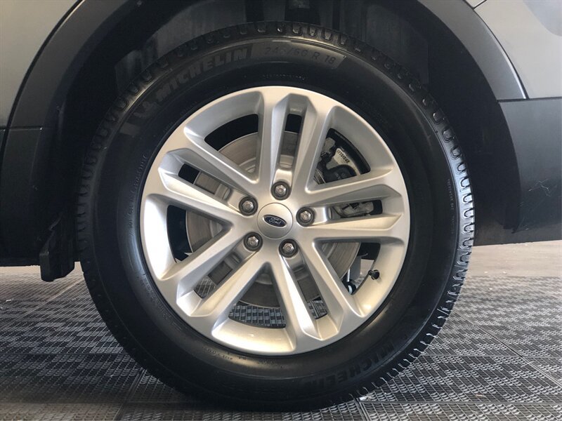 Used 2015 Ford Explorer XLT w/ Equipment Group 202A FWD image 17