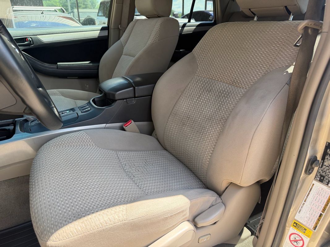 Used 2008 Toyota 4Runner SR5 AWD/4WD image 27