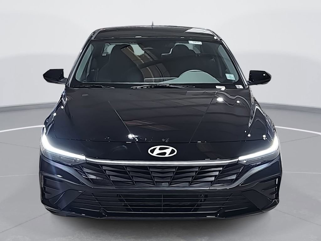 New 2026 Hyundai Elantra Sport image 2