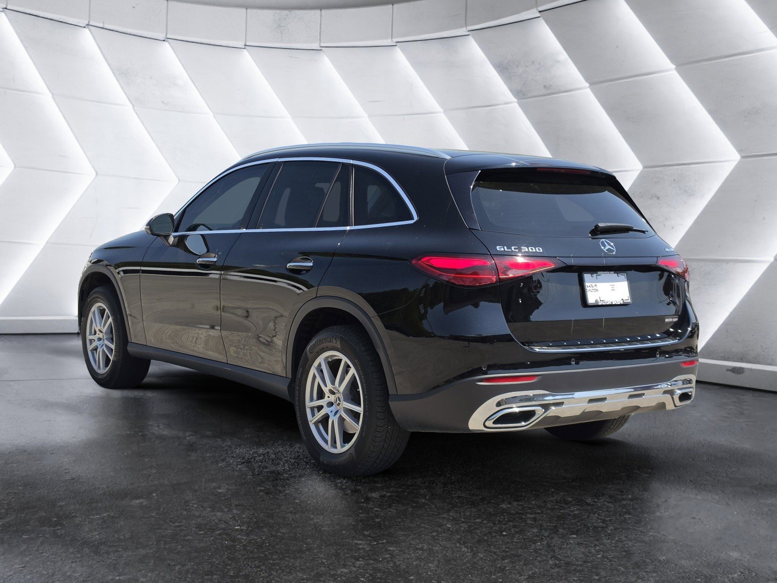 Used 2023 Mercedes-Benz GLC 300 4MATIC image 5
