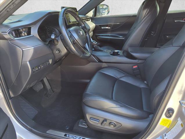 Used 2022 Toyota Venza XLE AWD/4WD image 11