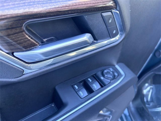 Used 2025 Chevrolet Silverado 1500 LT image 13