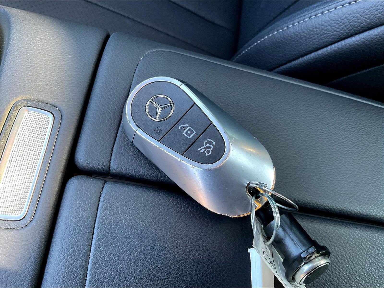 Certified 2024 Mercedes-Benz E 350 4MATIC Sedan image 36