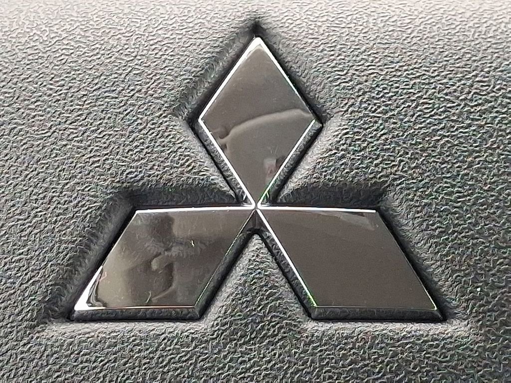 New 2026 Mitsubishi Outlander SE AWD/4WD image 11