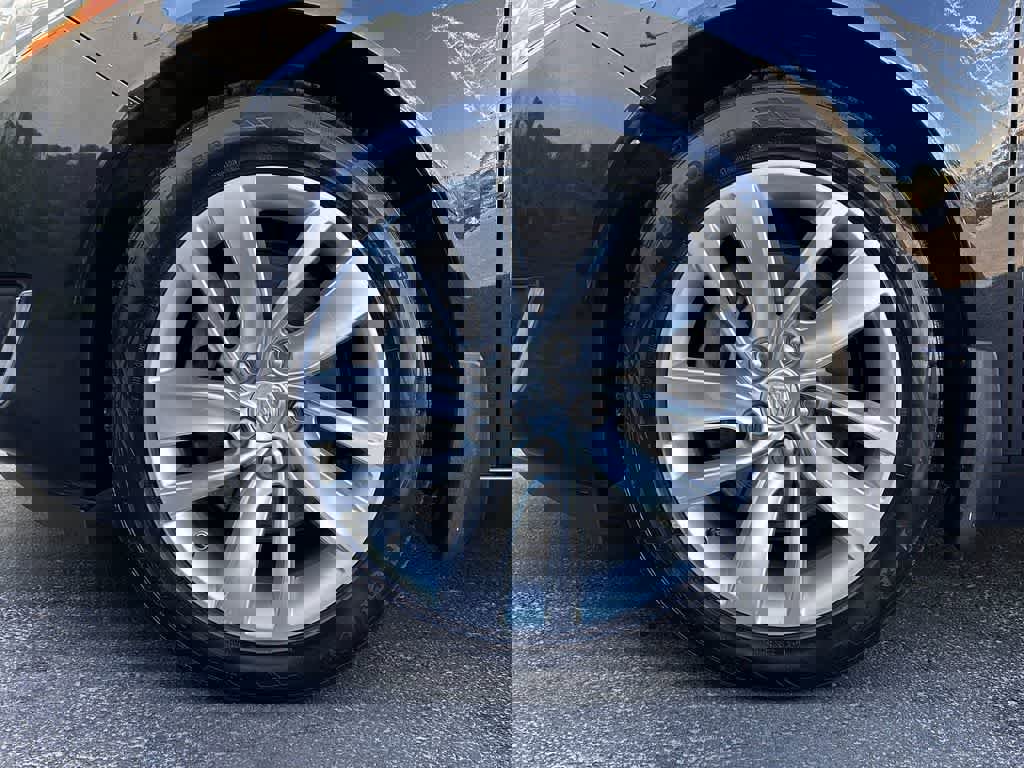 Used 2014 Buick Regal Premium image 8