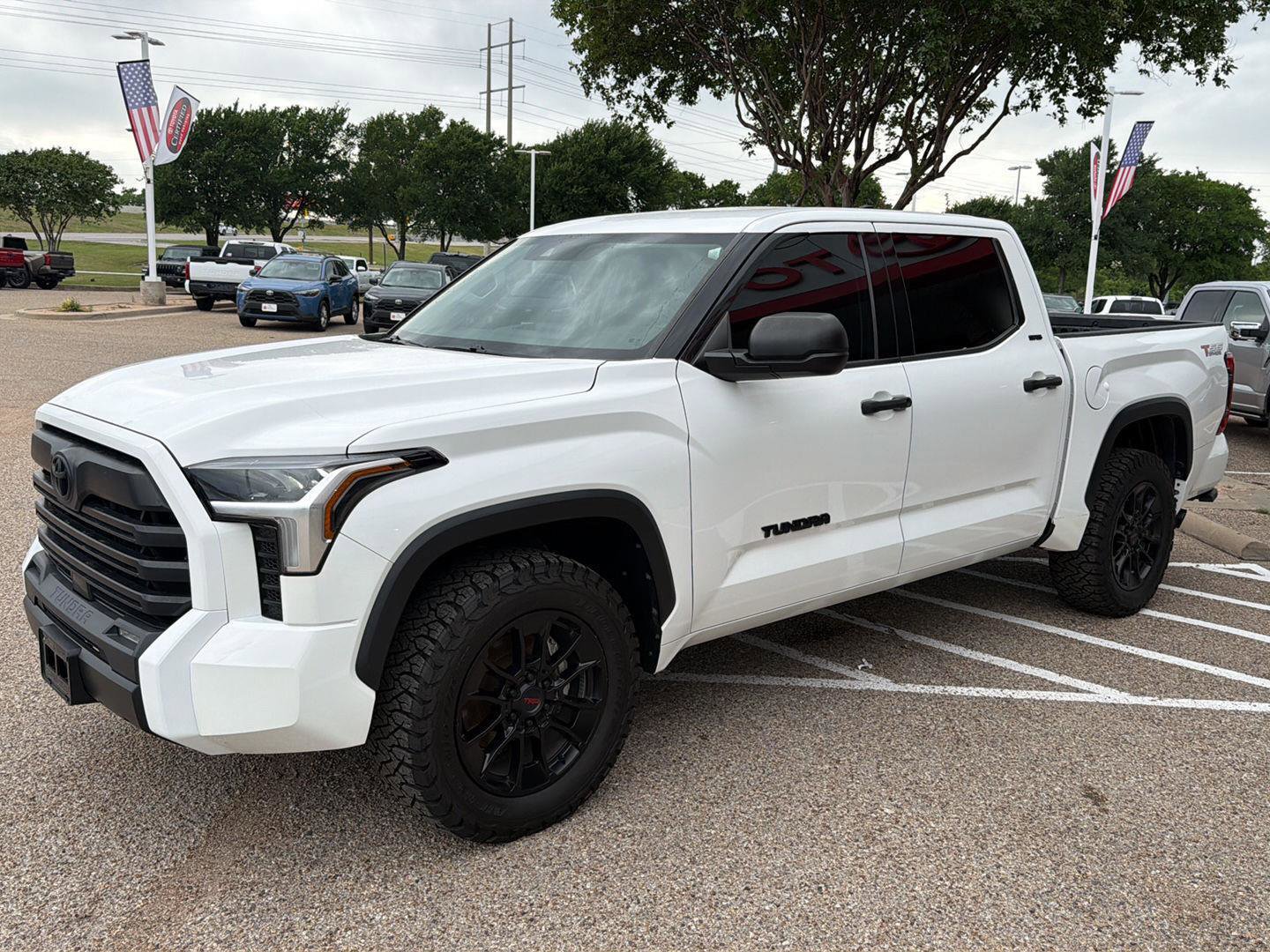 Used 2023 Toyota Tundra SR5 AWD/4WD image 7