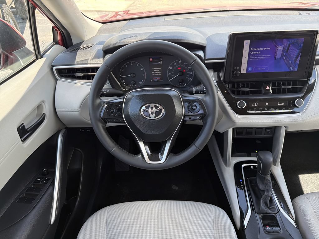 Used 2024 Toyota Corolla Cross LE FWD image 15