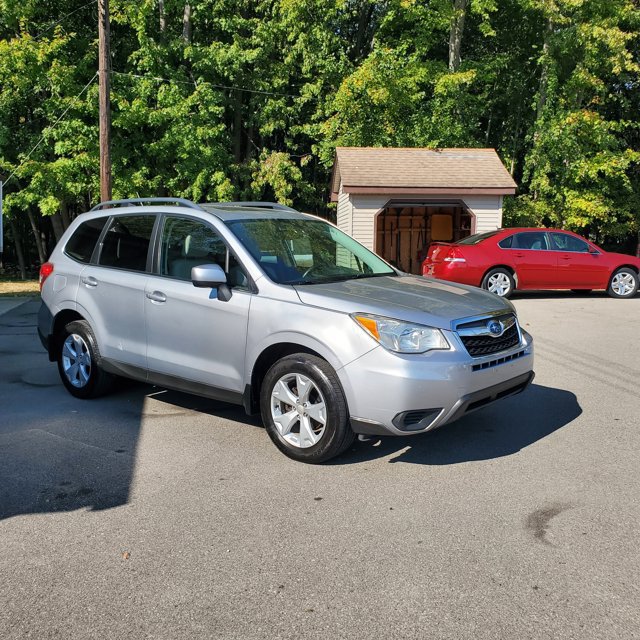Used 2015 Subaru Forester 2.5i Premium w/ All-Weather Package AWD/4WD image 8