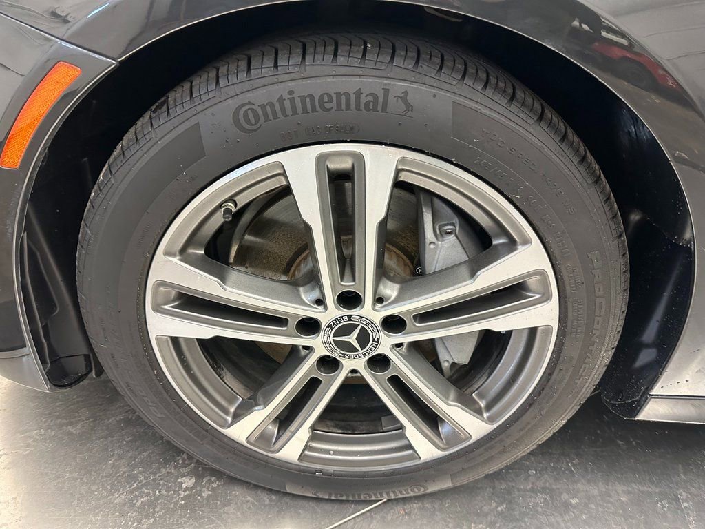 Used 2021 Mercedes-Benz E 350 4MATIC Sedan w/ Premium Package image 36