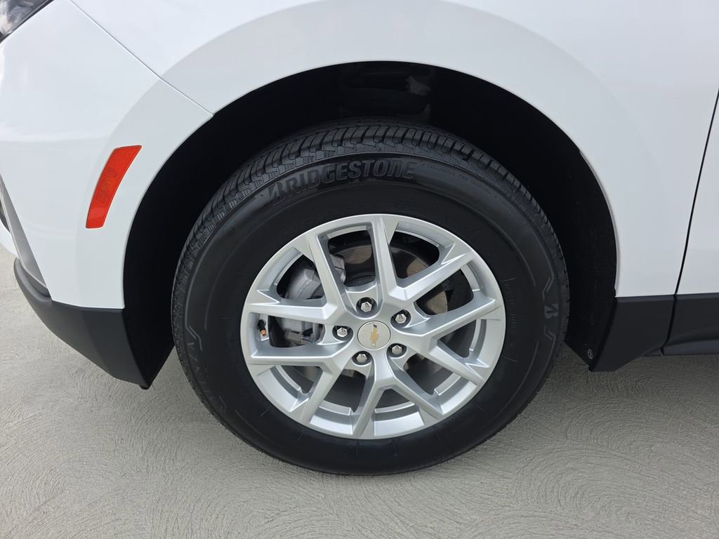 Used 2024 Chevrolet Equinox LT image 34