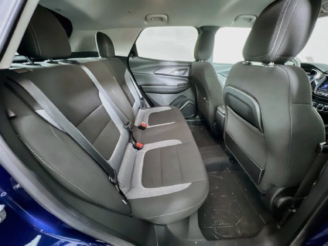 Used 2023 Chevrolet TrailBlazer LT w/ LPO, Blackout Package AWD/4WD image 38