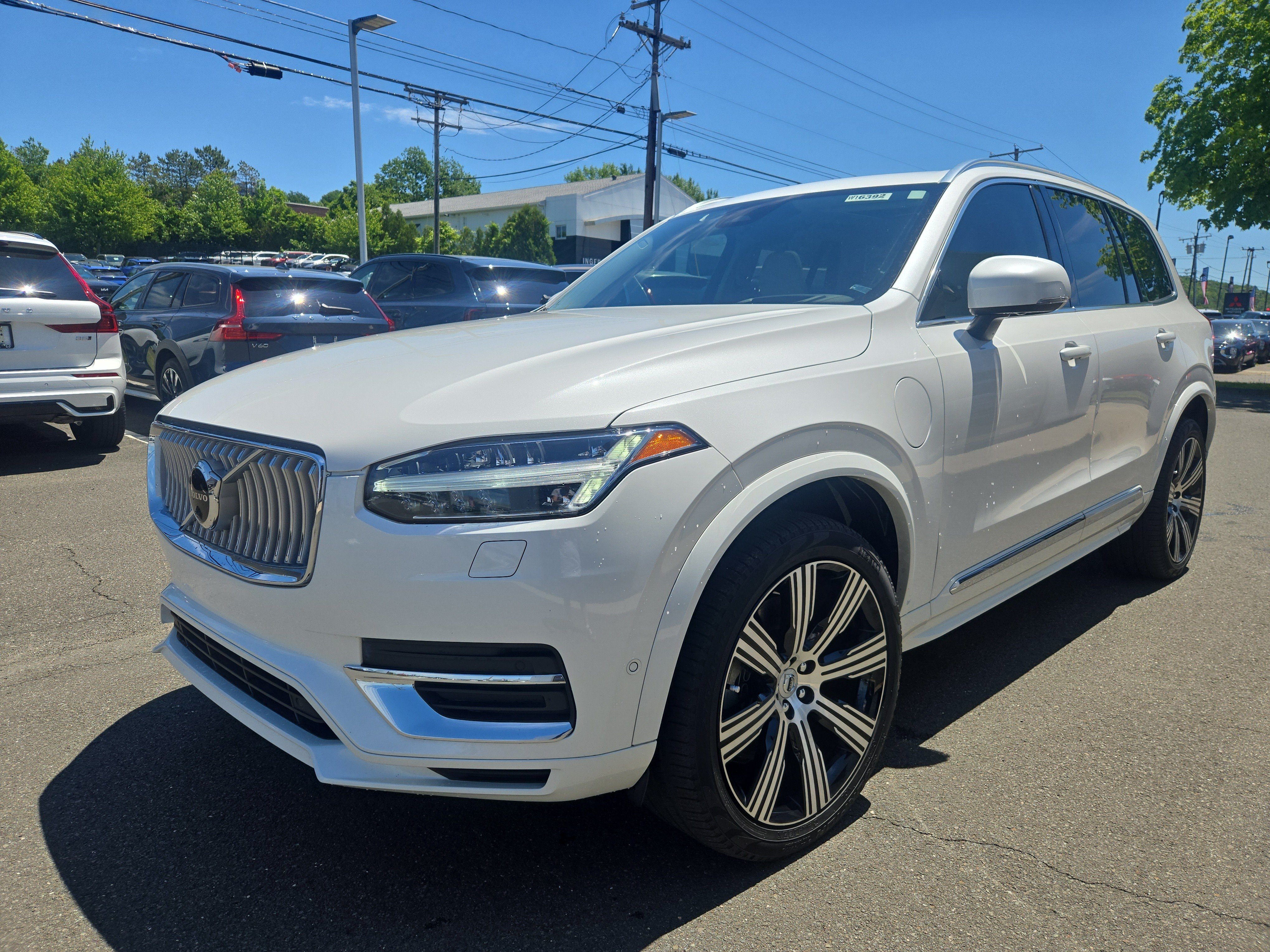 Certified 2025 Volvo XC90 T8 Ultra w/ Protection Package Premier AWD/4WD image 5