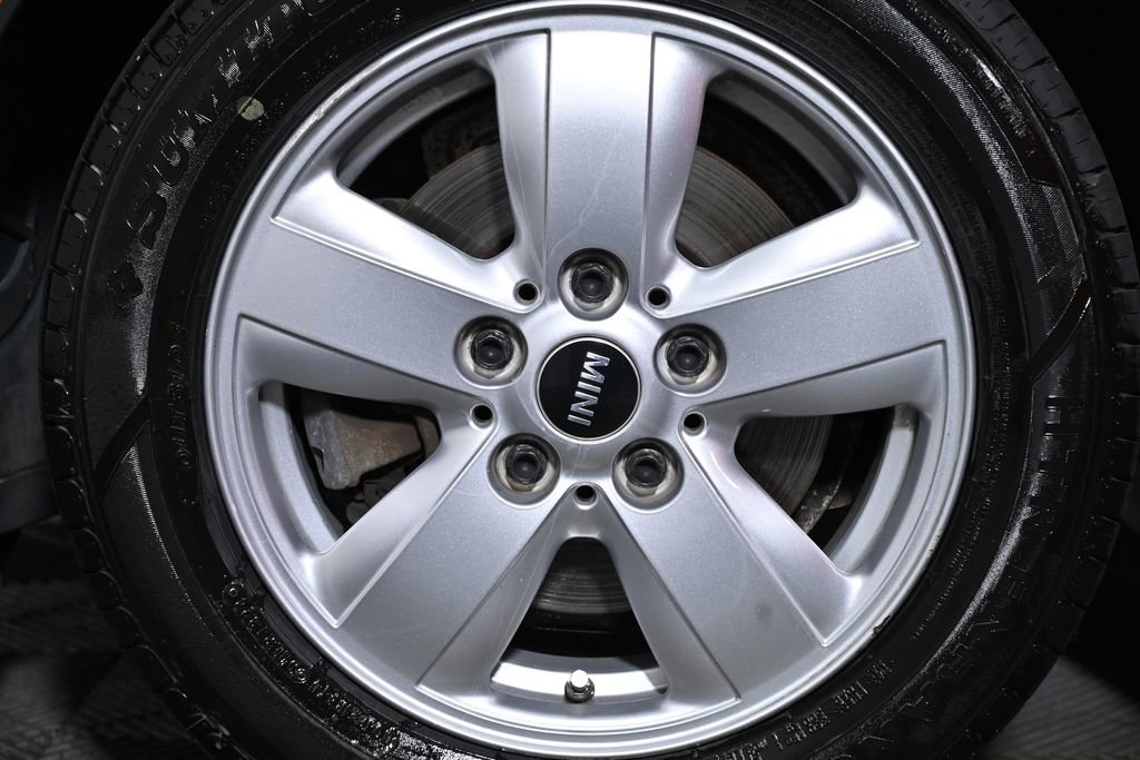 Used 2015 MINI Cooper 2-Door Hardtop FWD image 30