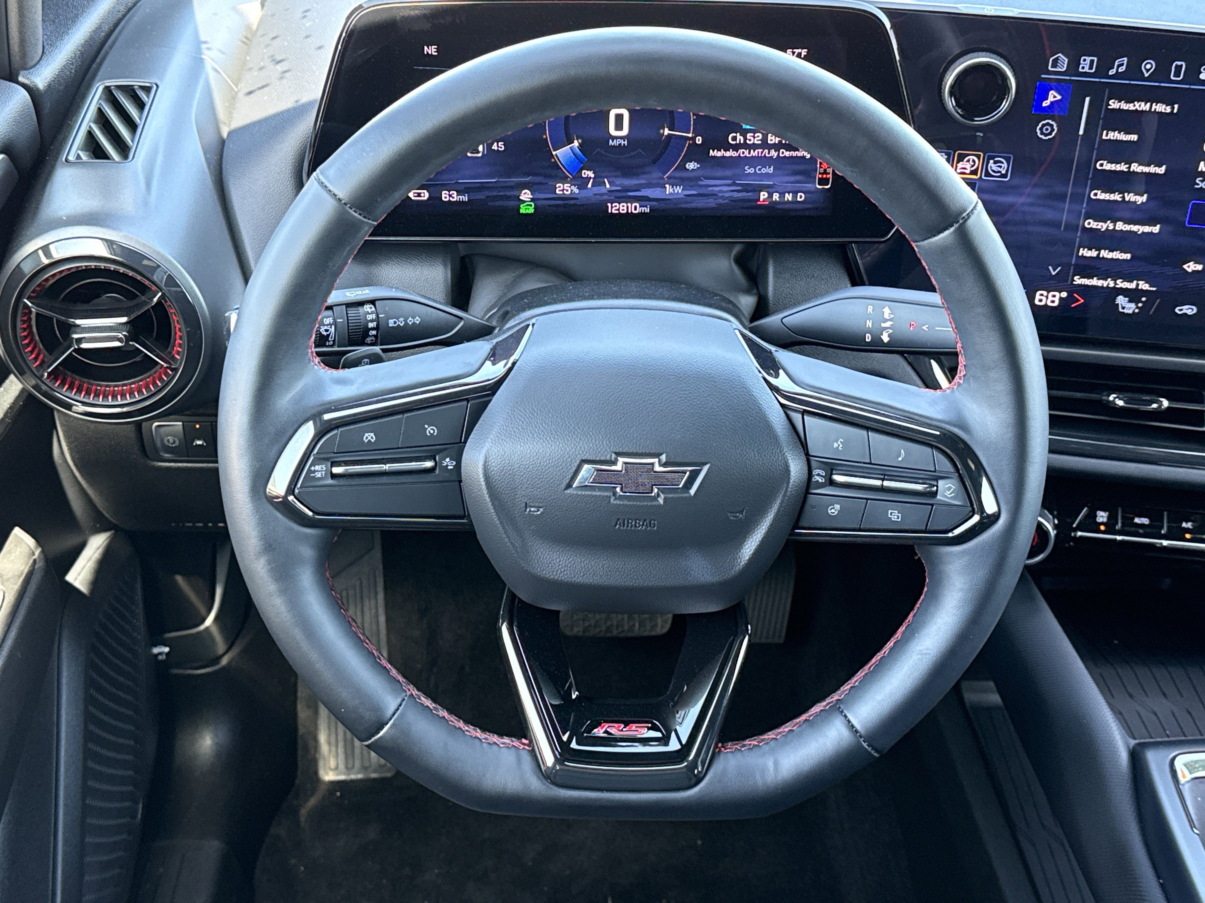 Used 2024 Chevrolet Equinox EV RS image 29