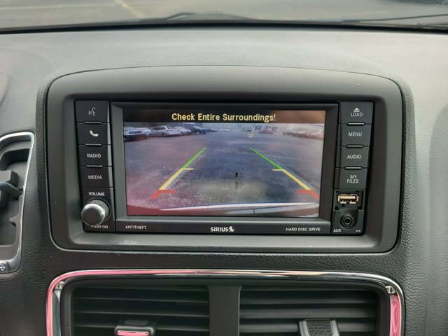 Used 2012 Dodge Grand Caravan SXT FWD image 22