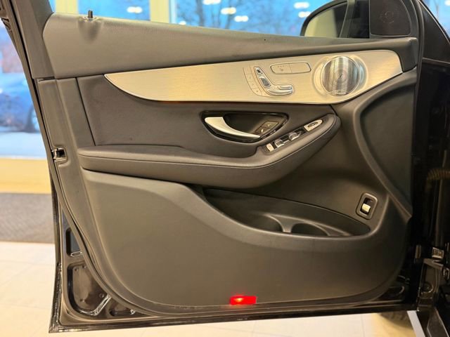 Used 2017 Mercedes-Benz GLC 300 4MATIC image 18