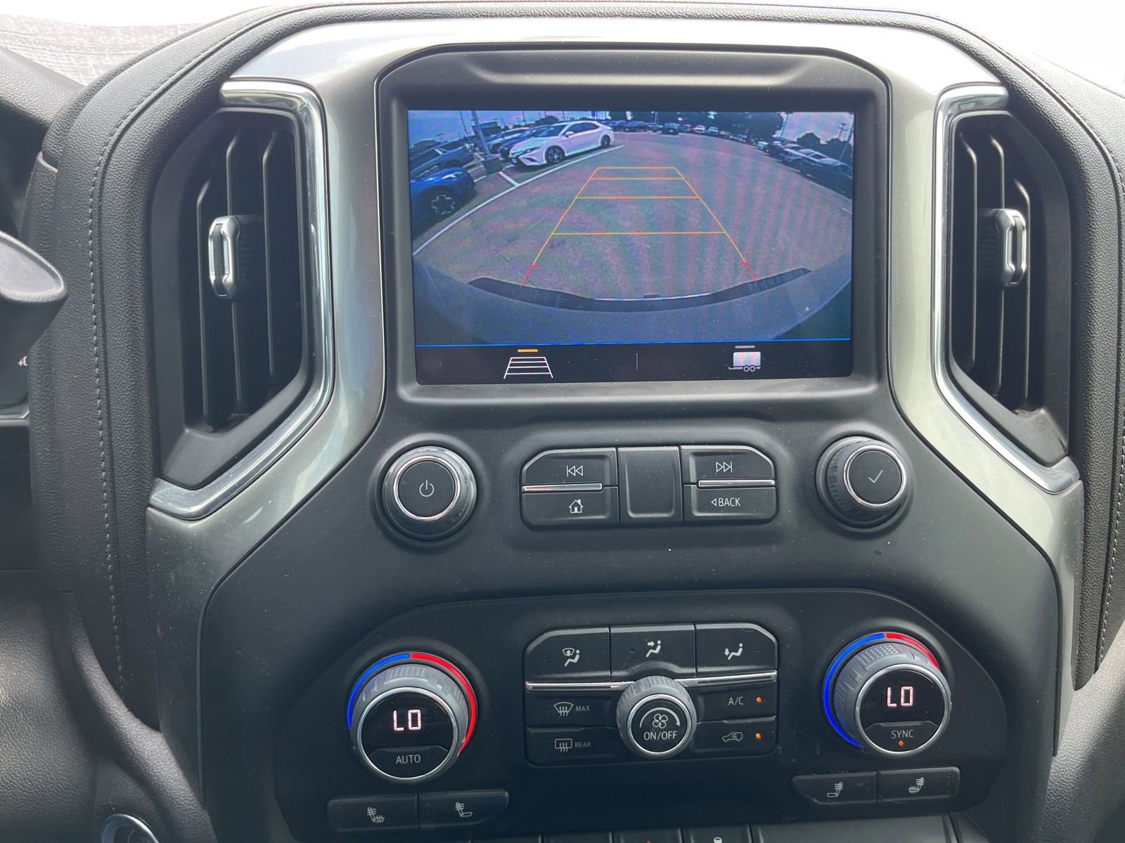 Used 2022 Chevrolet Silverado 2500 LT w/ Convenience Package AWD/4WD image 11