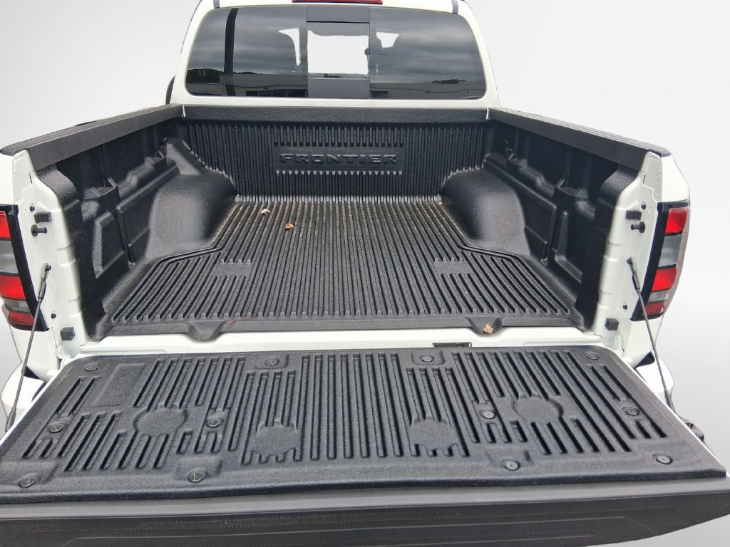 Used 2026 Nissan Frontier SV w/ All-Weather Content Package RWD image 25