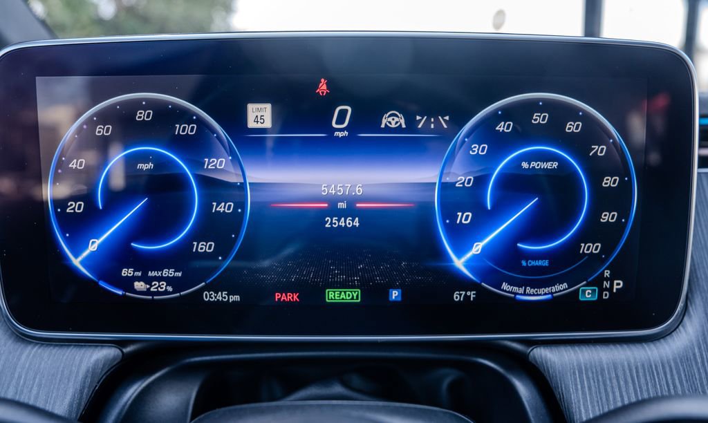 Used 2023 Mercedes-Benz EQE 350+ 4MATIC Sedan w/ Exclusive Trim Package image 9