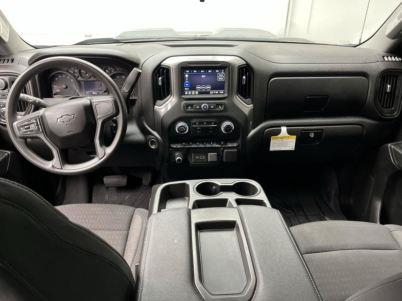 Certified 2024 Chevrolet Silverado 1500 Custom Trail Boss w/ Turbomax Blackout Package AWD/4WD image 4