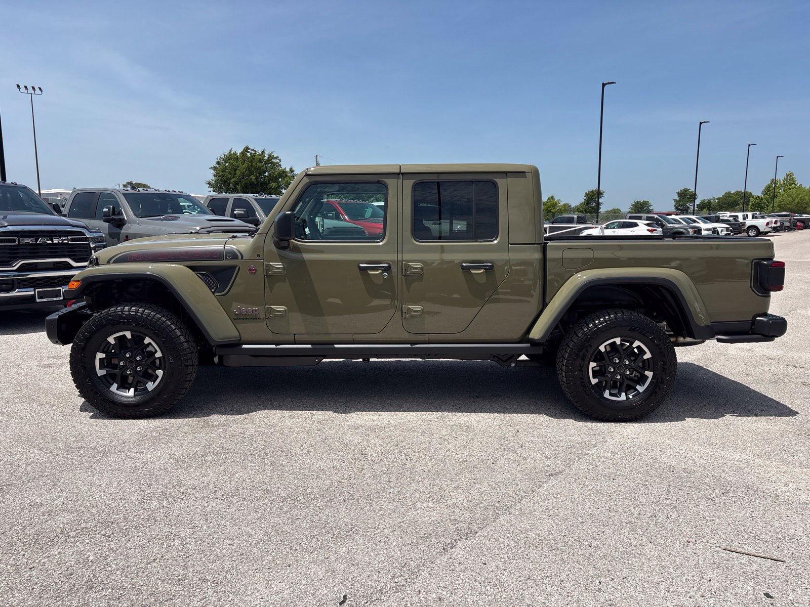 New 2026 Jeep Gladiator Rubicon AWD/4WD image 2