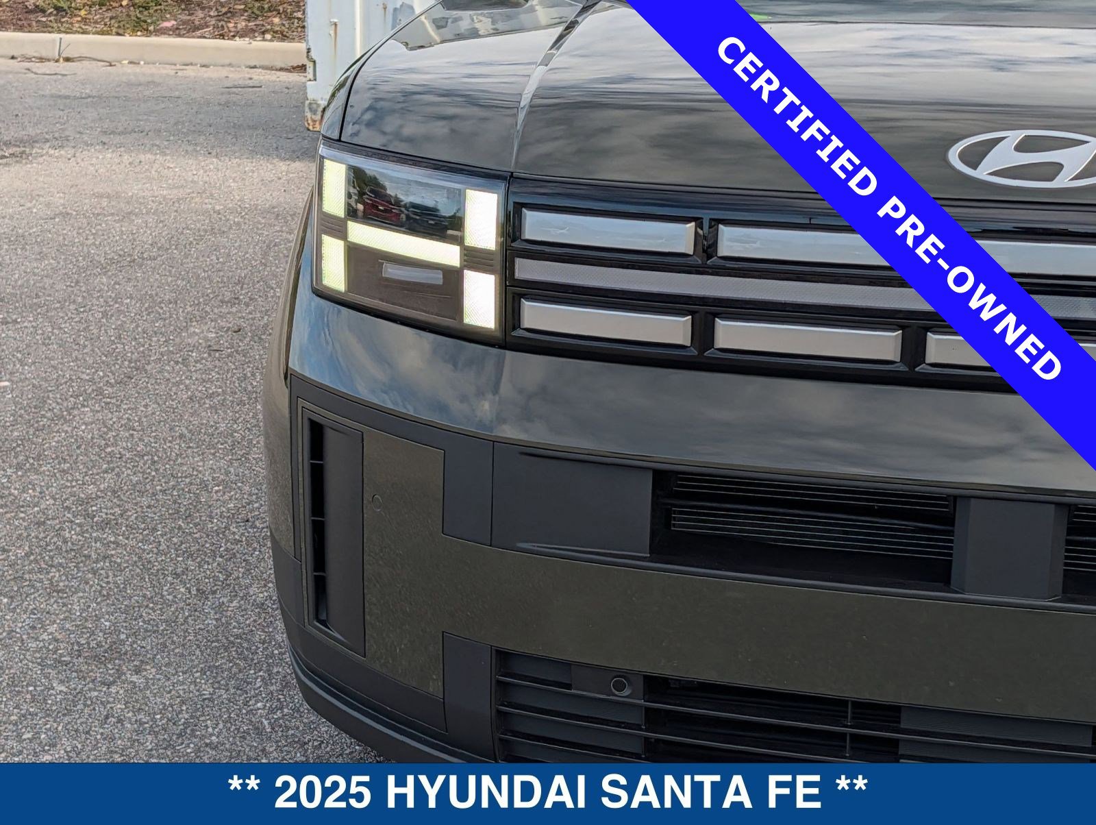 Used 2025 Hyundai Santa Fe SEL image 9