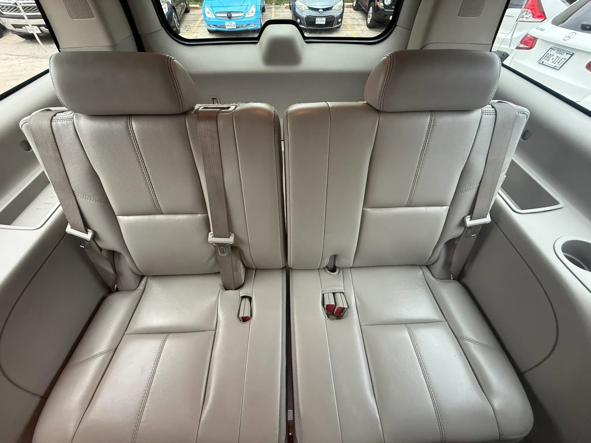 Used 2007 Chevrolet Suburban LTZ w/ LTZ Preferred Equipment Group RWD image 17