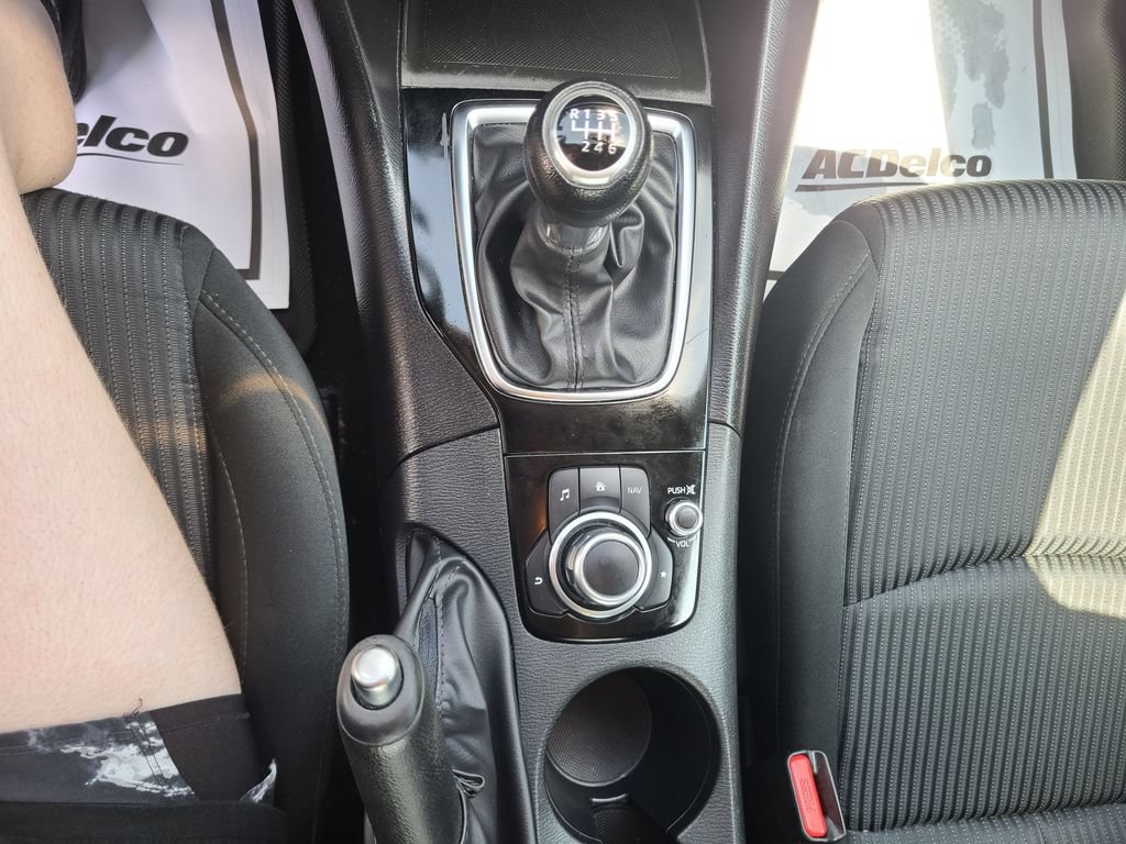 Used 2016 MAZDA MAZDA3 i Sport w/ Preferred Equipment Package FWD image 24