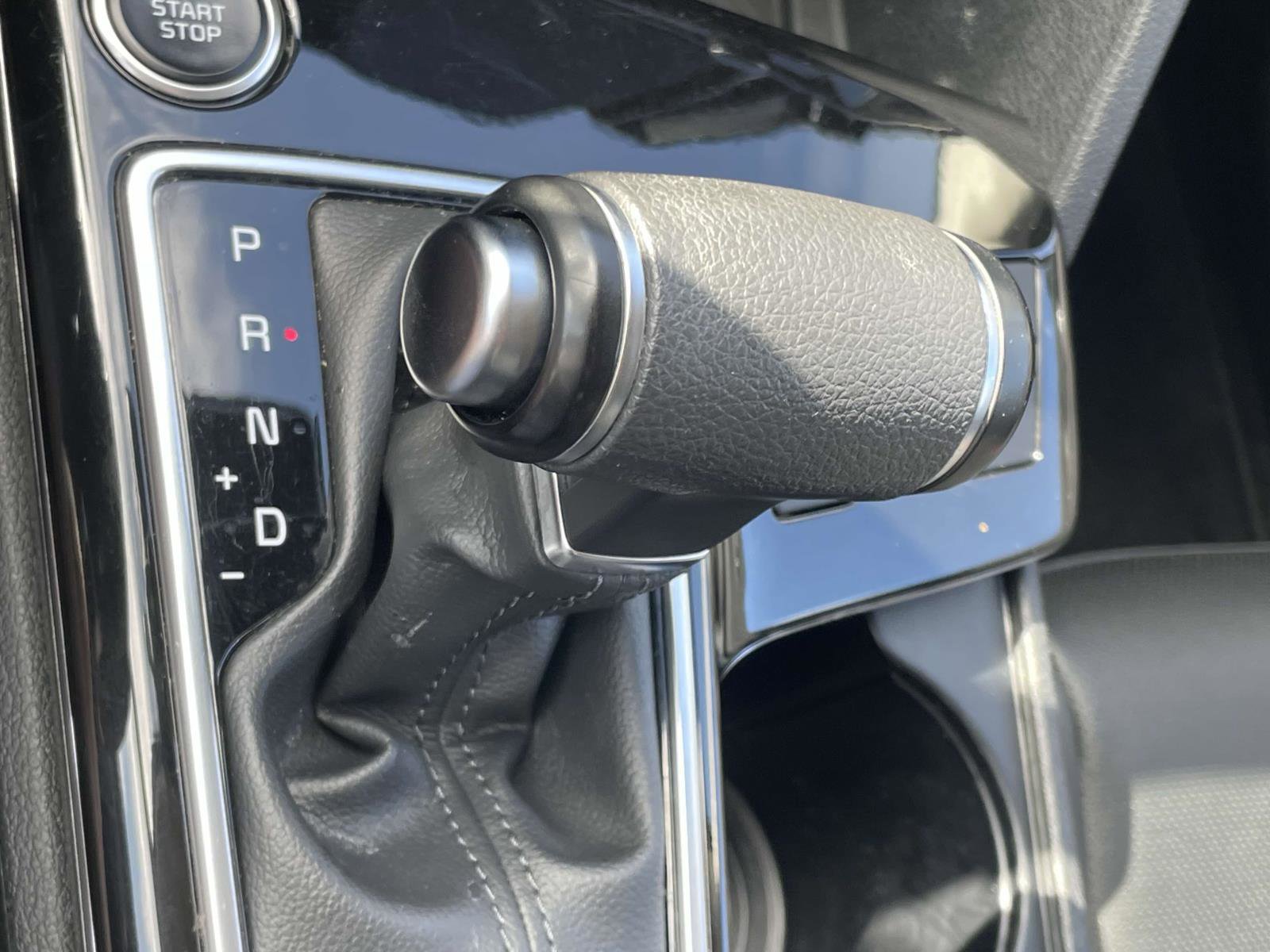 Used 2023 Kia Sportage EX image 8