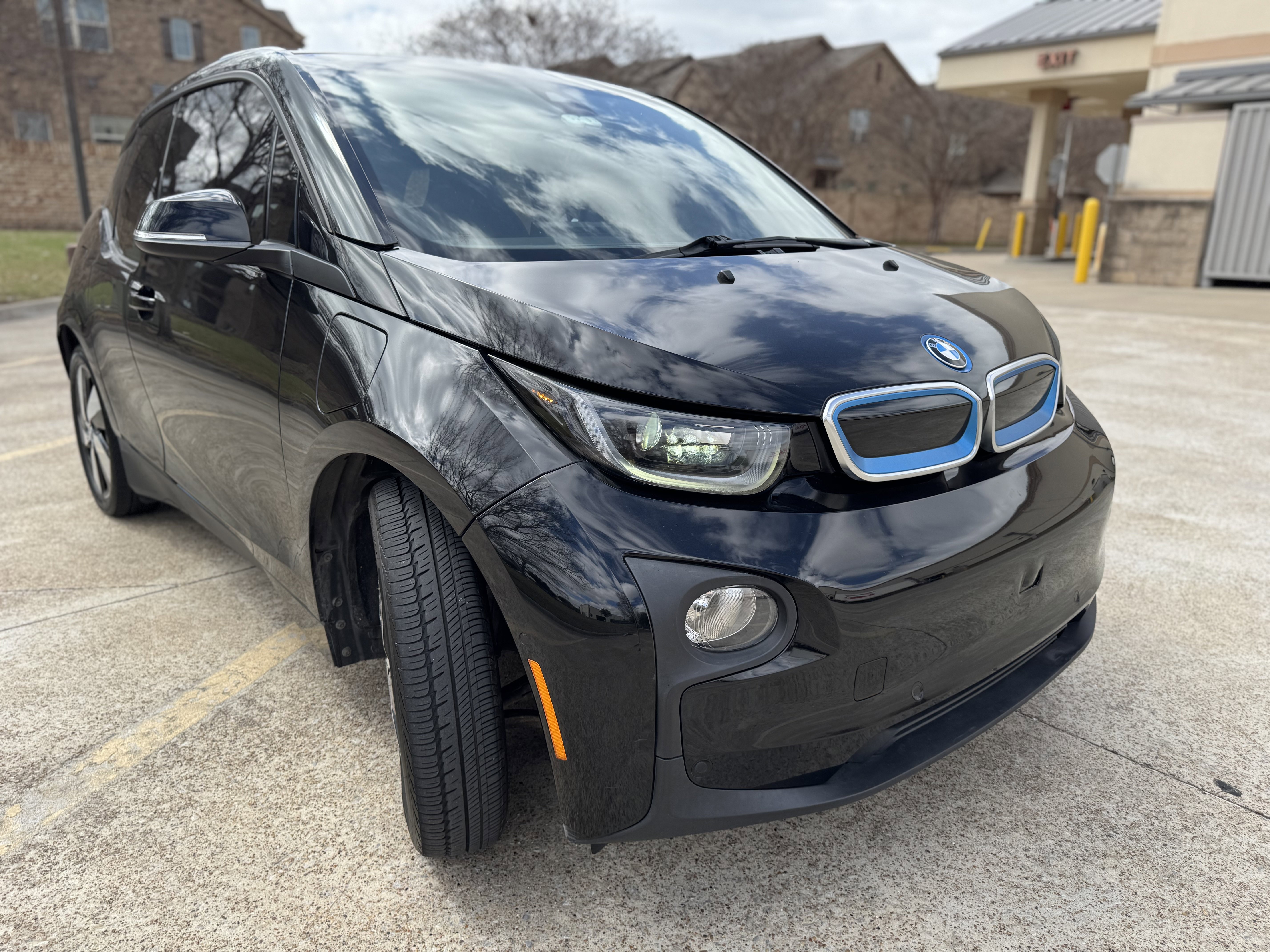 Used 2017 BMW i3 w/ Range Extender image 7