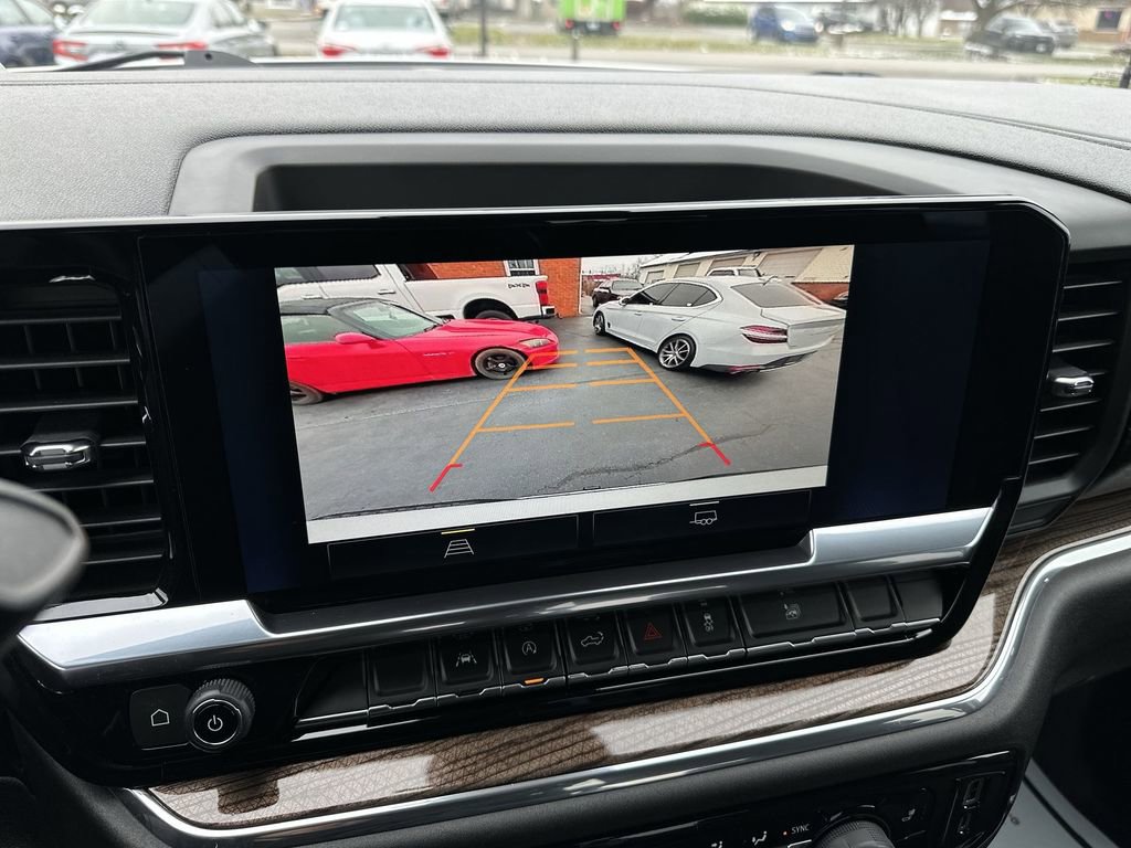 Used 2023 Chevrolet Silverado 1500 LT image 17