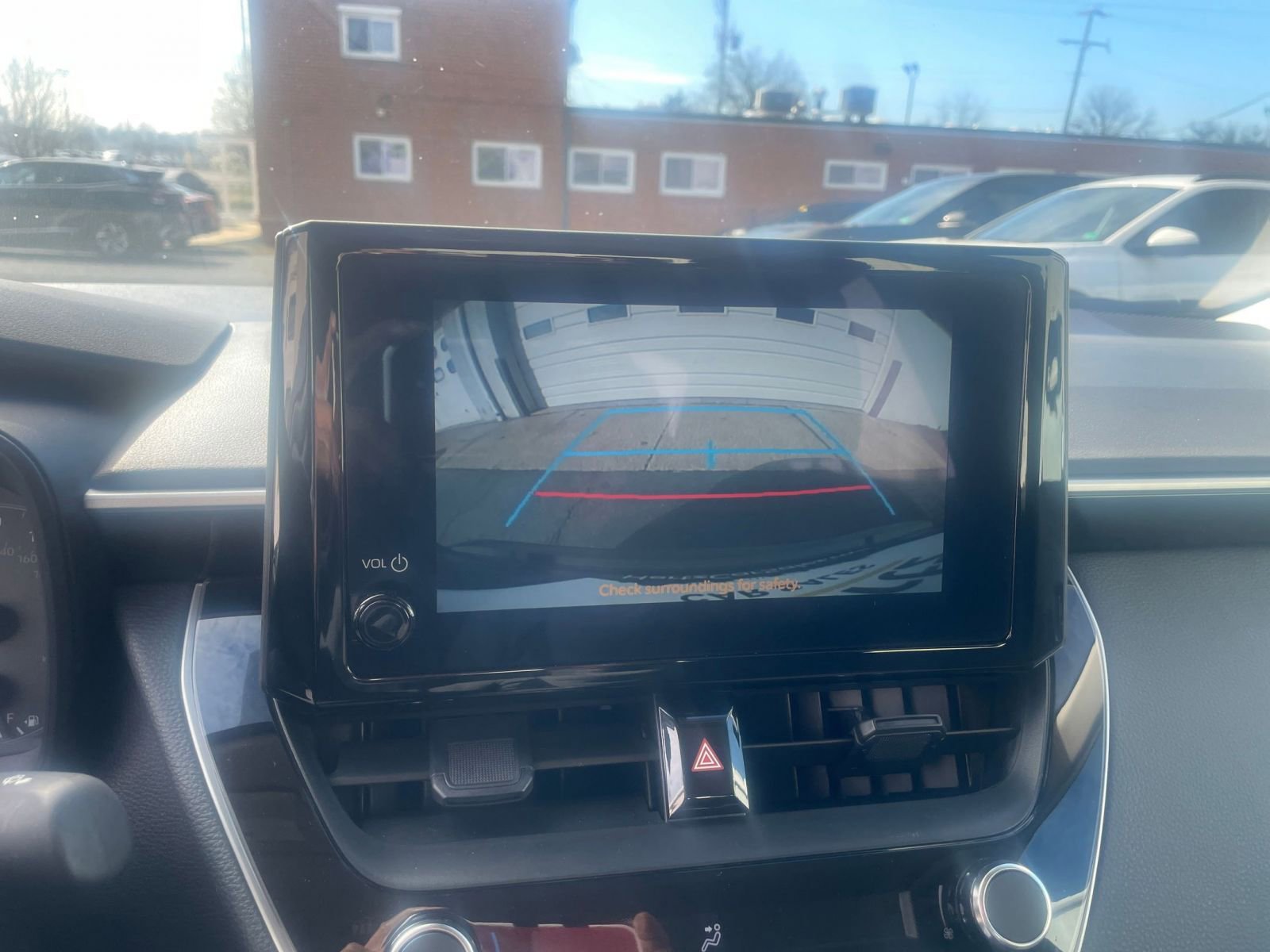 Used 2025 Toyota Corolla LE image 24