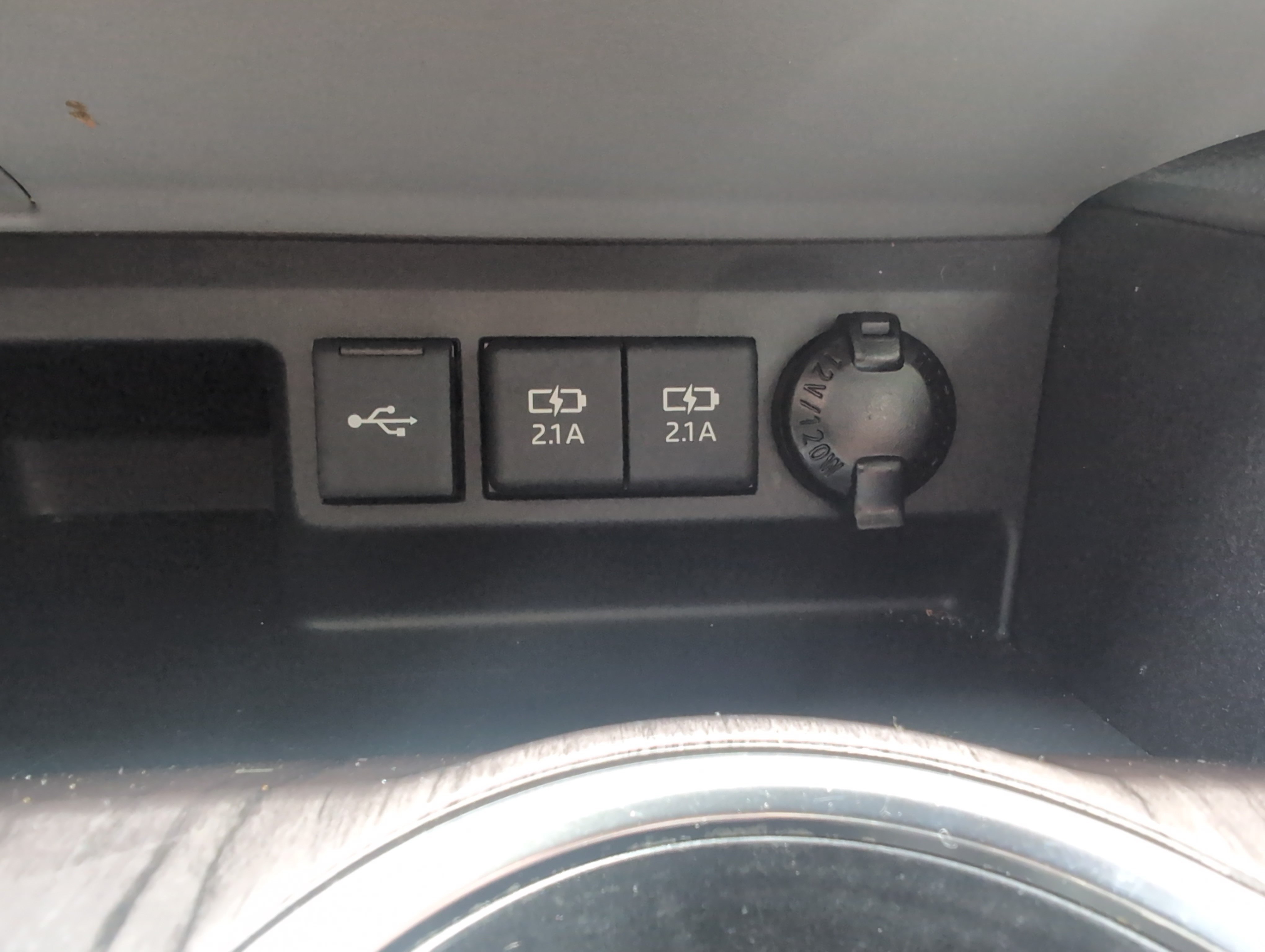 Used 2020 Toyota Highlander Limited FWD image 42