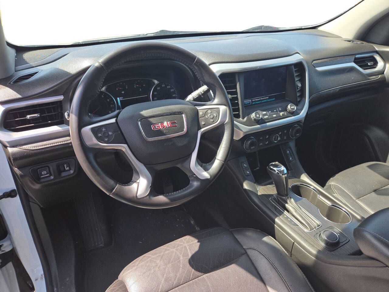 Used 2018 GMC Acadia SLT AWD/4WD image 25