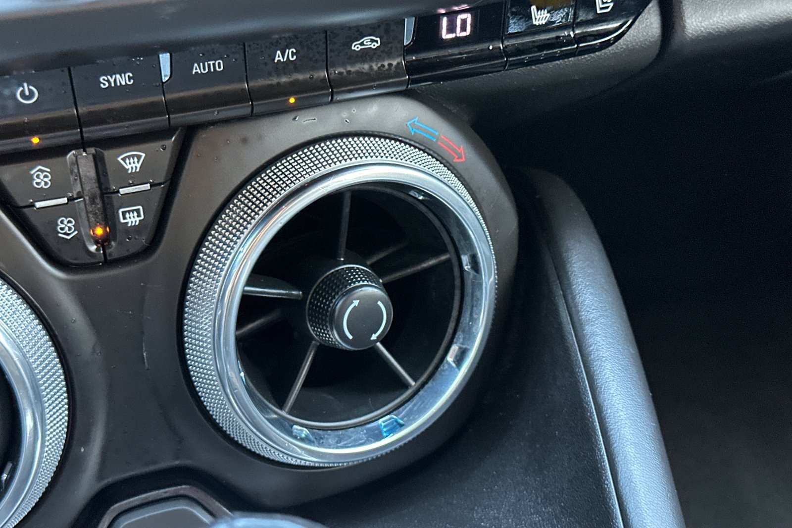 Used 2016 Chevrolet Camaro LT RWD image 29