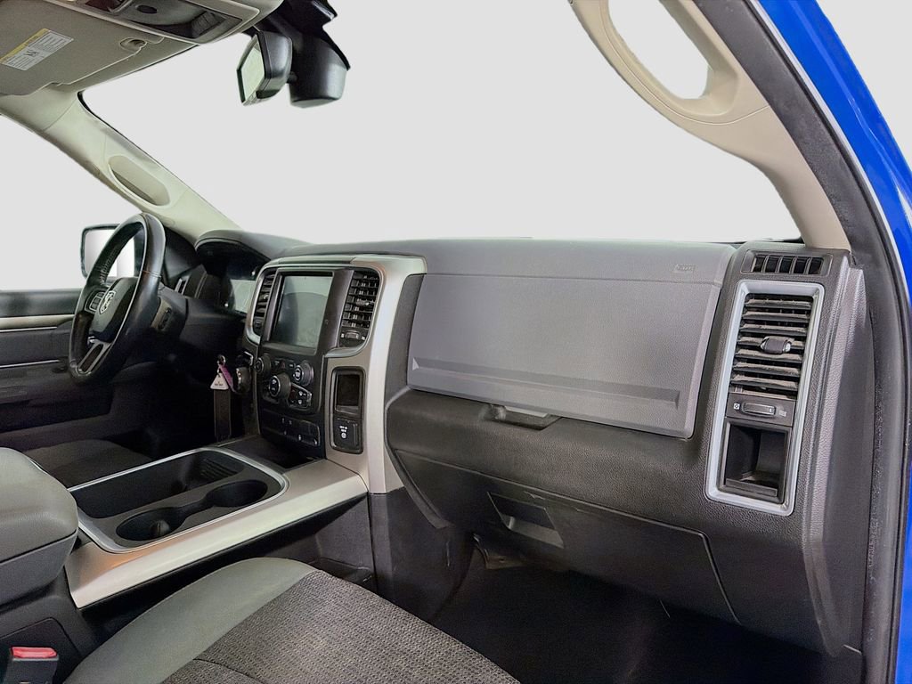 Used 2018 RAM 1500 SLT image 29