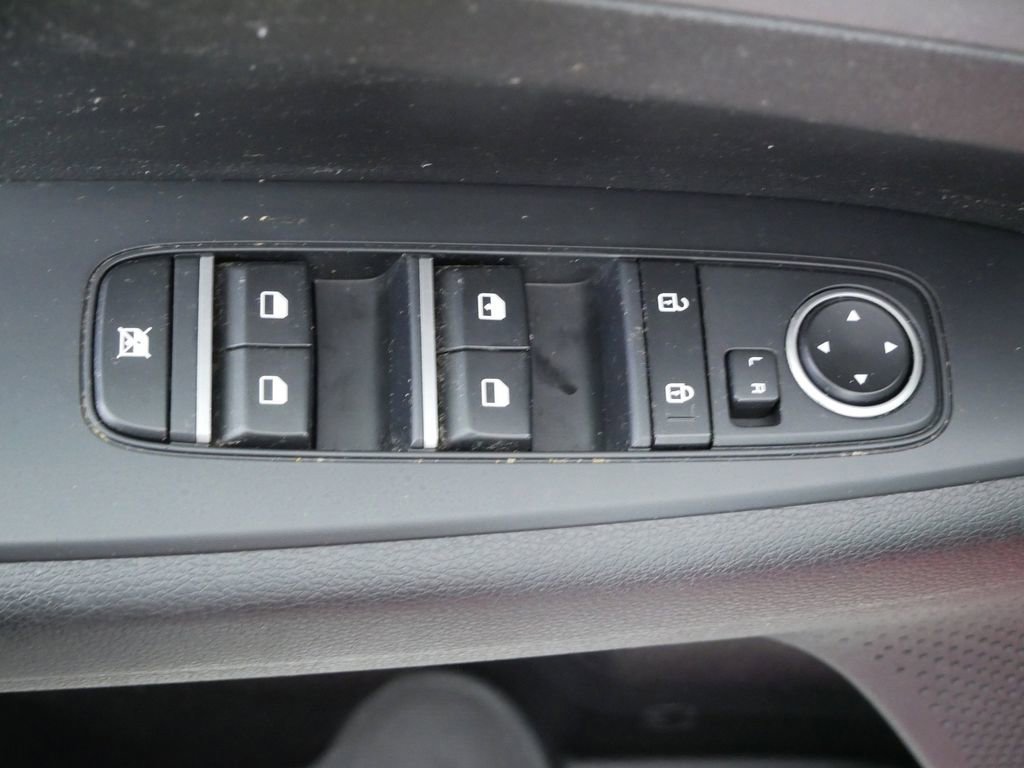 Used 2019 Kia Forte LXS image 17