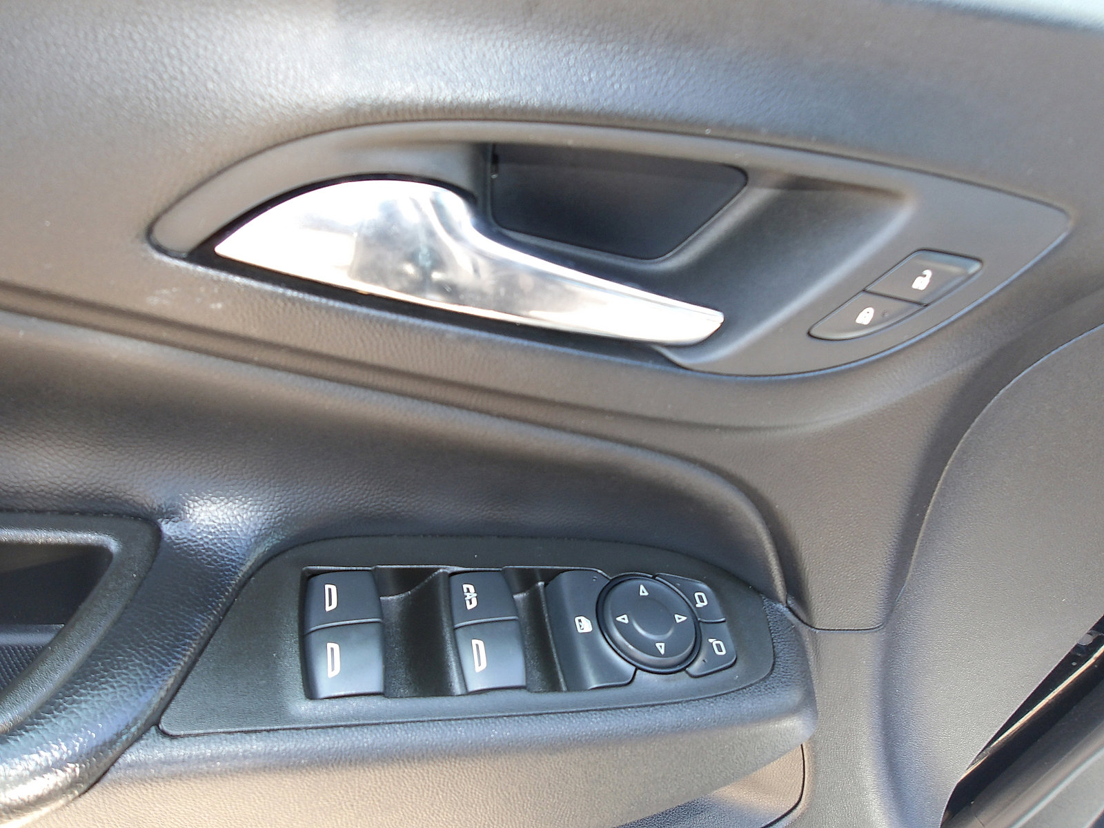 Used 2023 Chevrolet Equinox LT AWD/4WD image 15