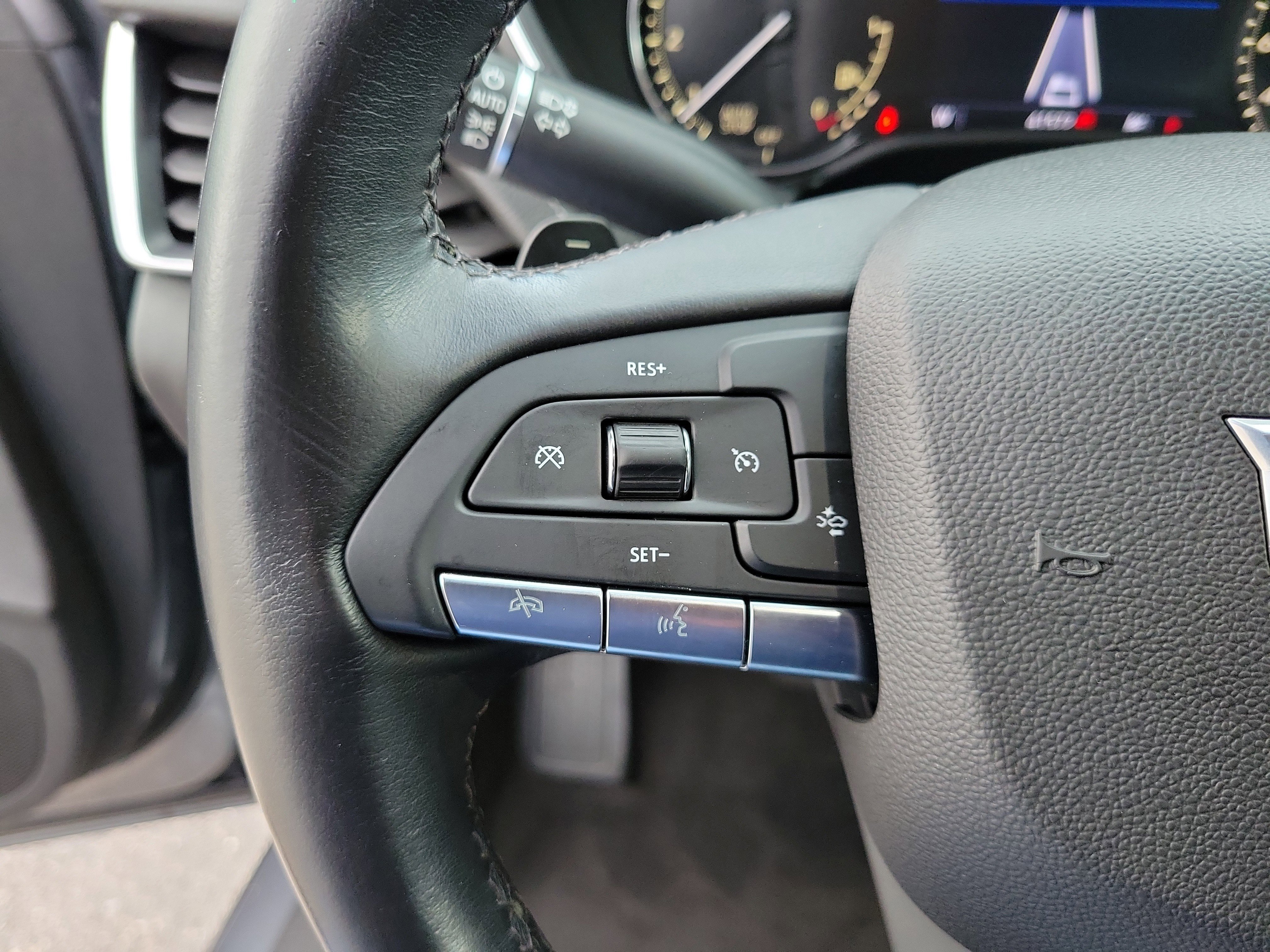 Used 2022 Cadillac CT5 Luxury RWD image 26