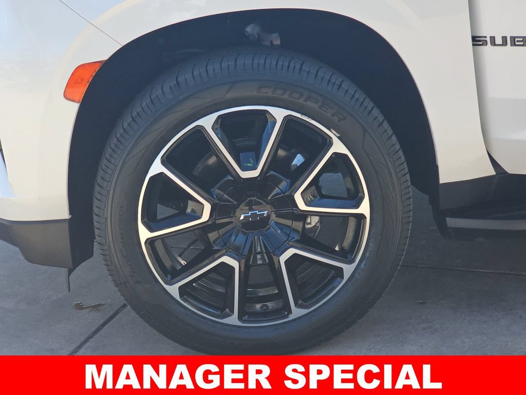 Used 2021 Chevrolet Suburban RST AWD/4WD image 37