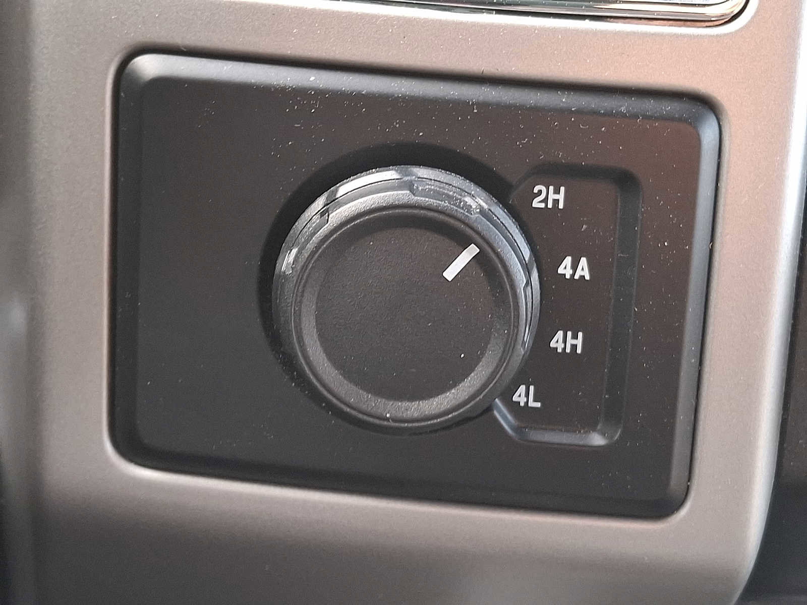 Used 2019 Ford F150 Lariat image 21