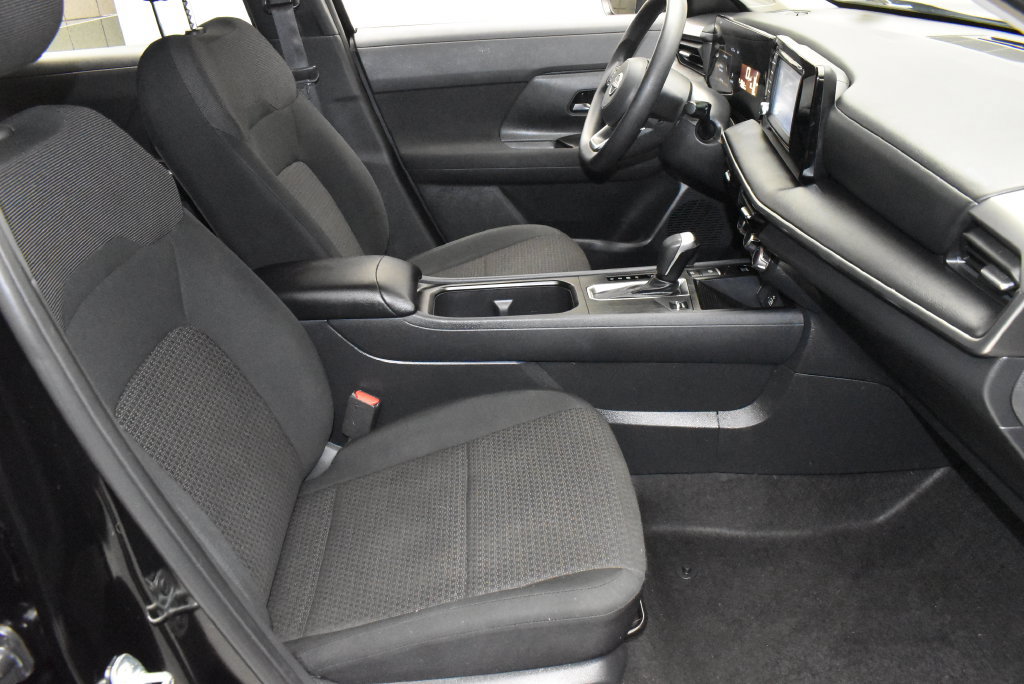 Used 2025 Nissan Kicks S AWD/4WD image 20