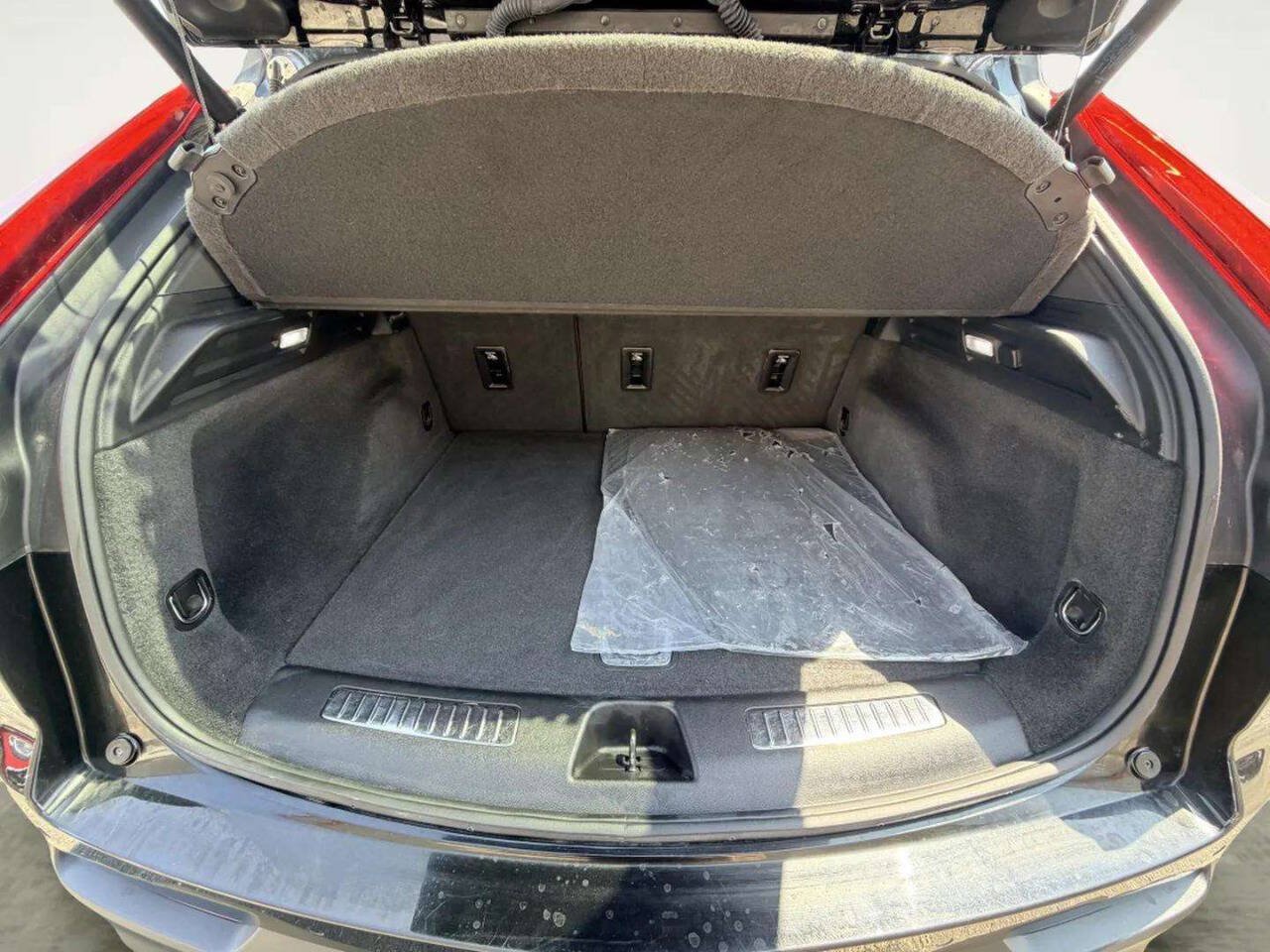 Used 2019 Cadillac XT4 Premium Luxury FWD image 5