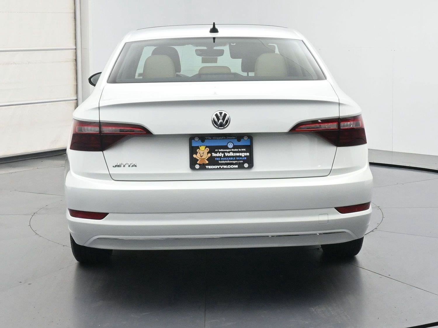 Used 2021 Volkswagen Jetta SE w/ SE Cold Weather Package FWD image 23