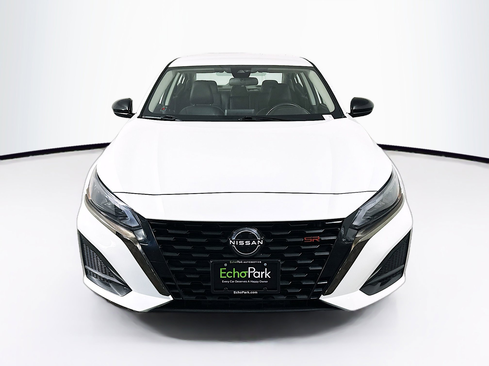 Used 2024 Nissan Altima 2.5 SR image 2